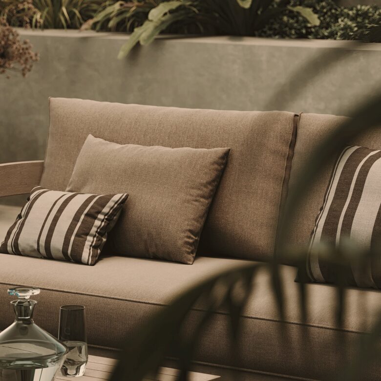 N3 Oak Three Seater Sofa Wheat Canvas - Image 5